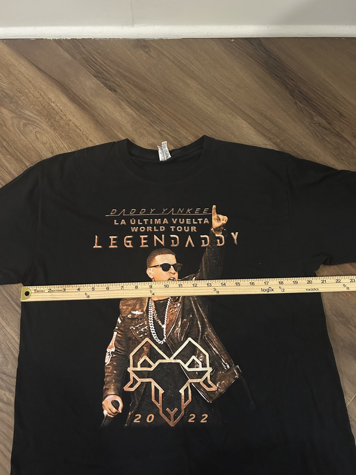 Daddy Yankee 2022 La Ultima Vuelta World Tour Concert tshirt Size L raggaeton