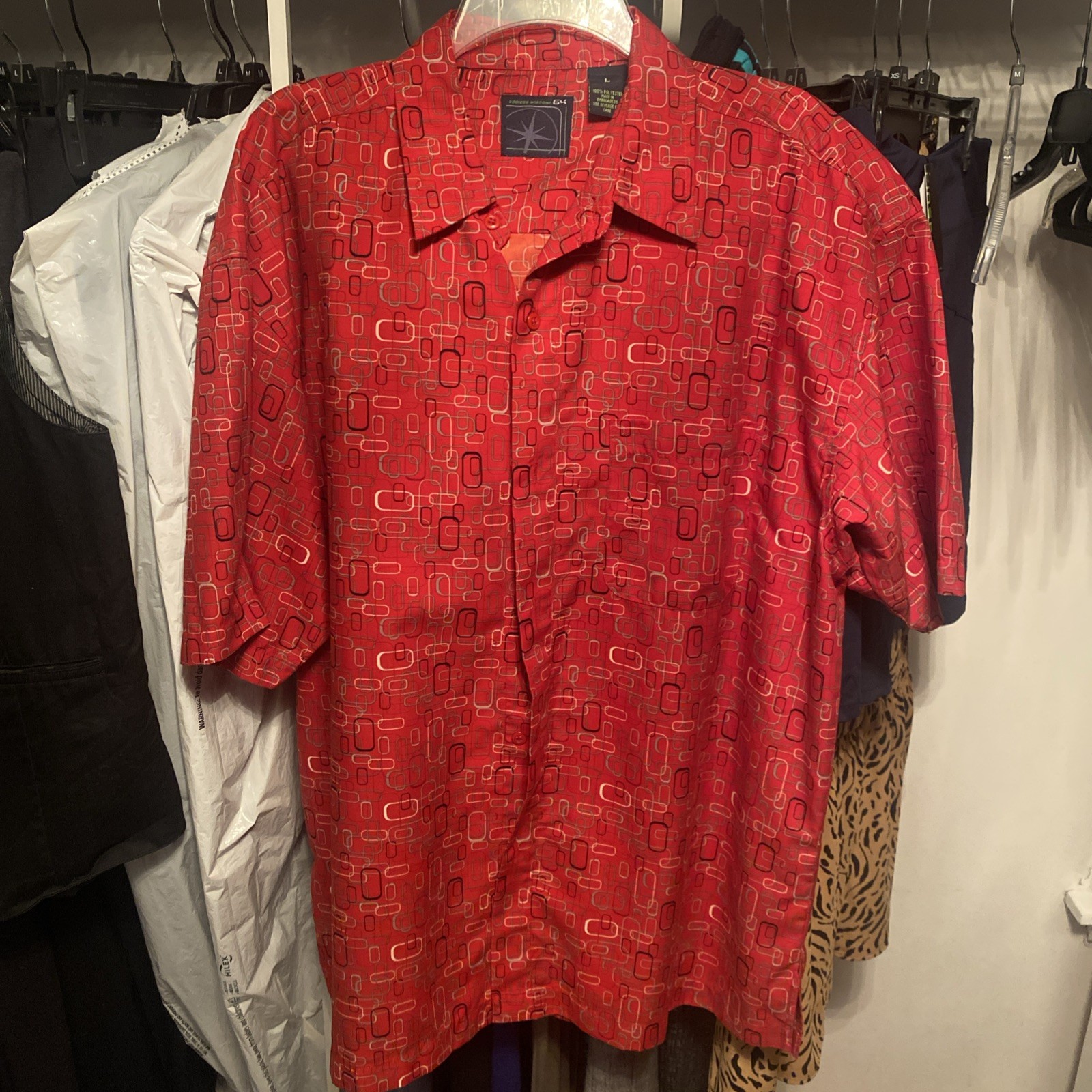 Address Unknown 64 Button Up Shirt Men’s Size L Red Geometric Retro Look Design