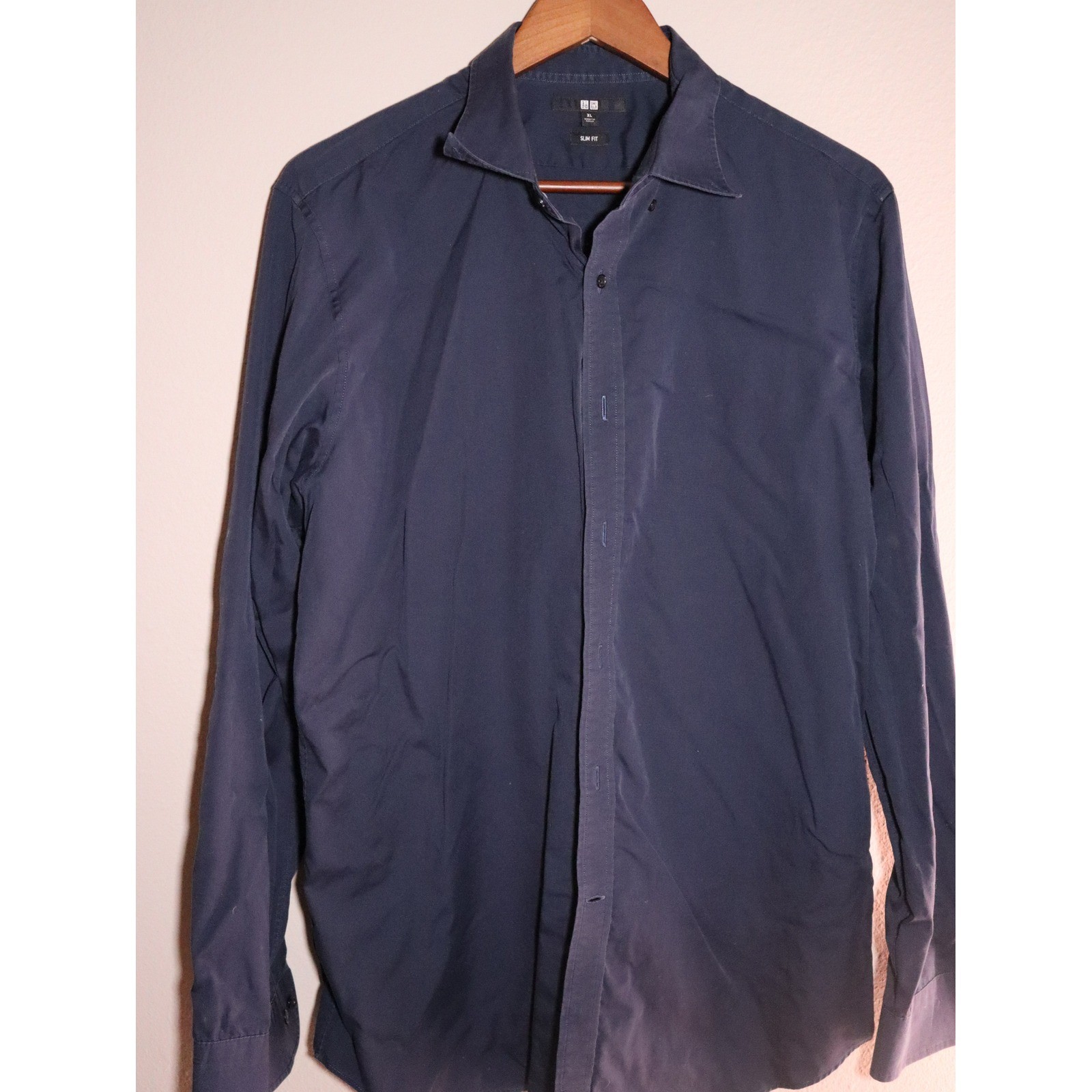 Uniqlo Mens Slim Fit Long Sleeve Button Down Shirt Navy Blue XL Casual Business