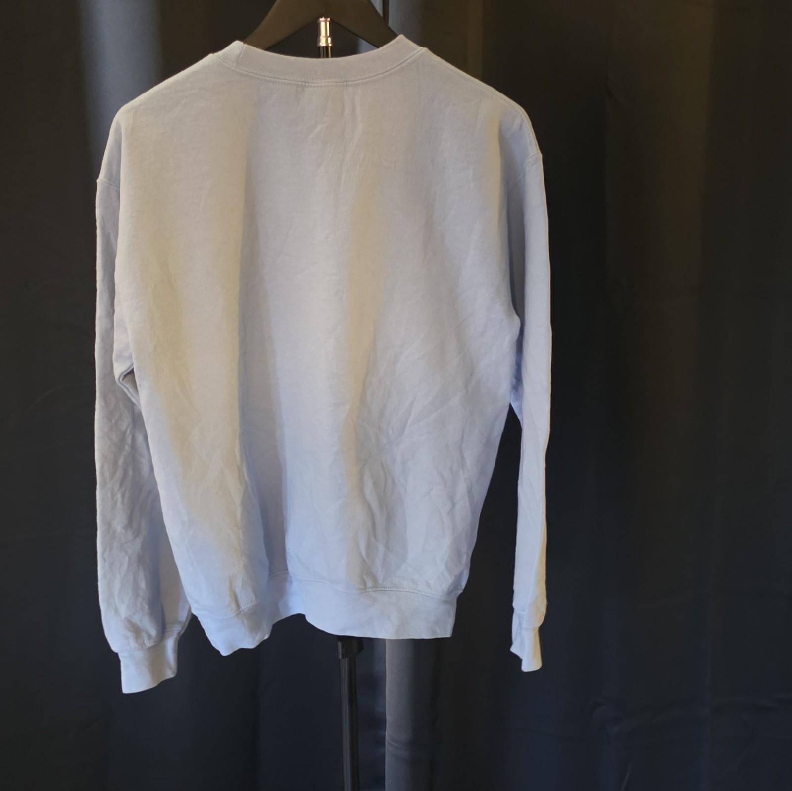 Gildan Heavy Blend Men’s White Crewneck Pullover Sweatshirt ER Nurse Print S