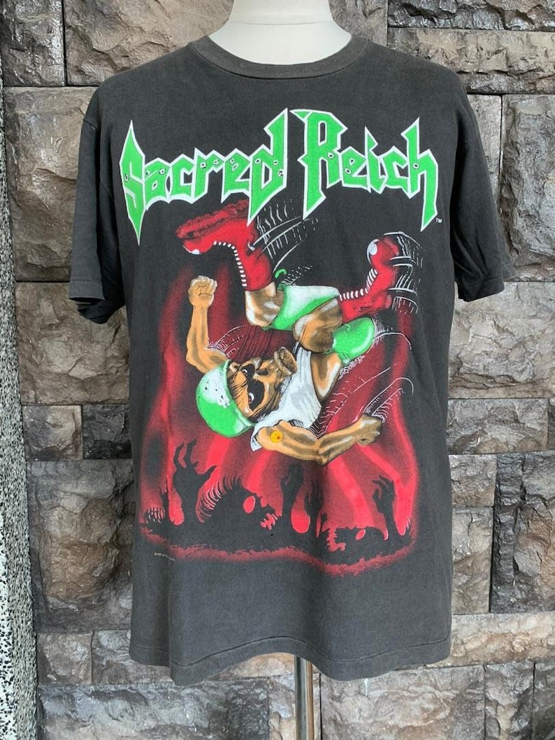 Vtg Sacred Reich thrash metal band 100% cotton black t-shirt QT644