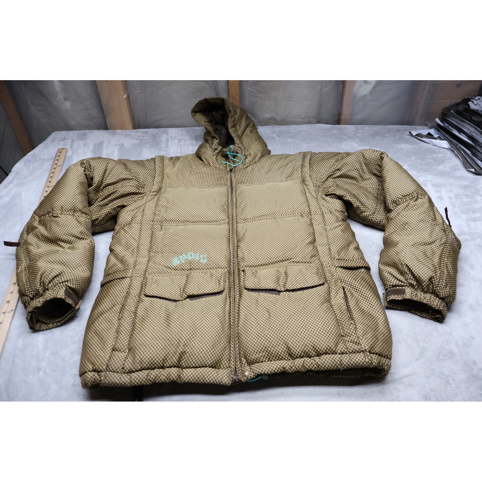 Burton Down Jacket Mens Medium Beige Check Ronin Insulated Ski Snow Puffer VTG