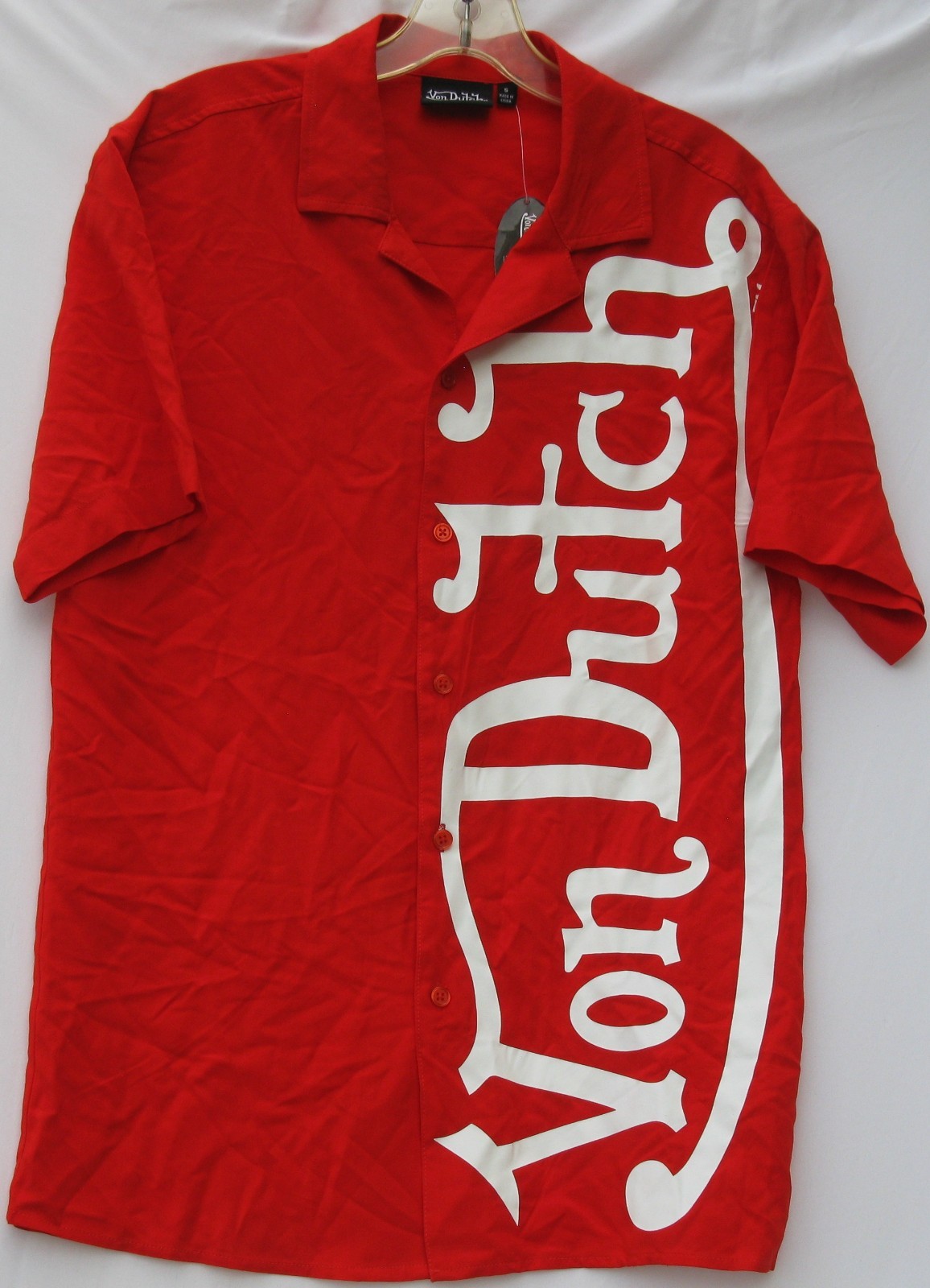 NEW ! Von Dutch short sleeve red rayon button down shirt men’s size small